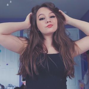 Meet your Posher, Tabitha